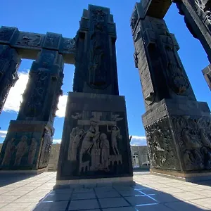Georgian Stonehengeee Апартаменты Тбилиси